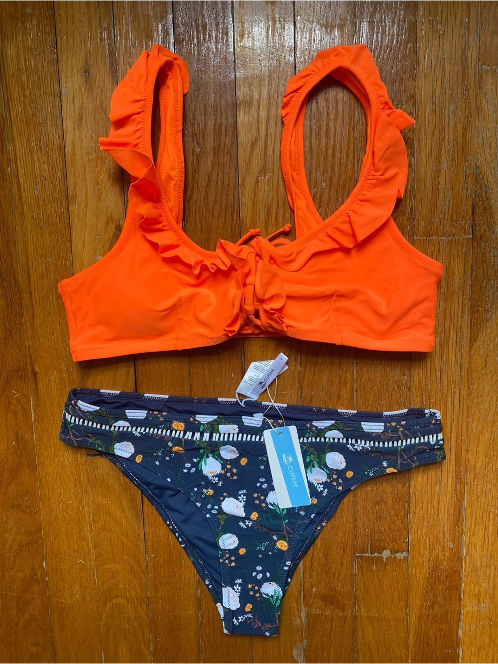 NWT Cupshe Orange Ruffle Bikini Top with Navy Floral Bottom - Picture 2 of 9